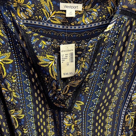 Long sleeve V-neck Blouse - Picture 4 of 6